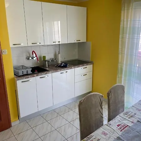 Mikulic Apartment *