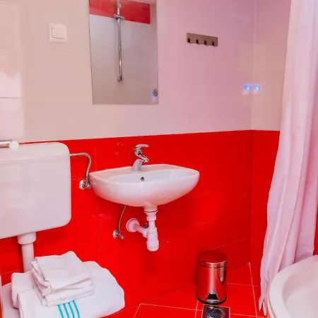 Mikulic Apartment *