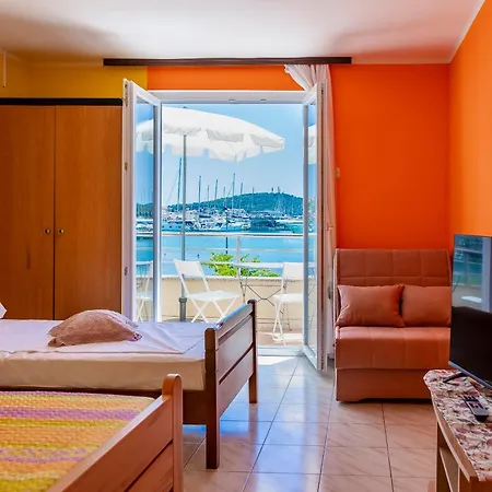 Mikulic Apartment Rogoznica (Sibenik-Knin)