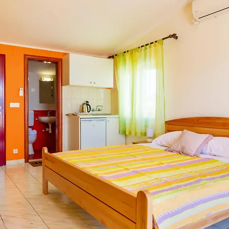 Apartment Mikulic Rogoznica (Sibenik-Knin)