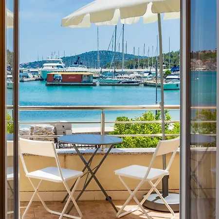 Apartment Mikulic Rogoznica (Sibenik-Knin)